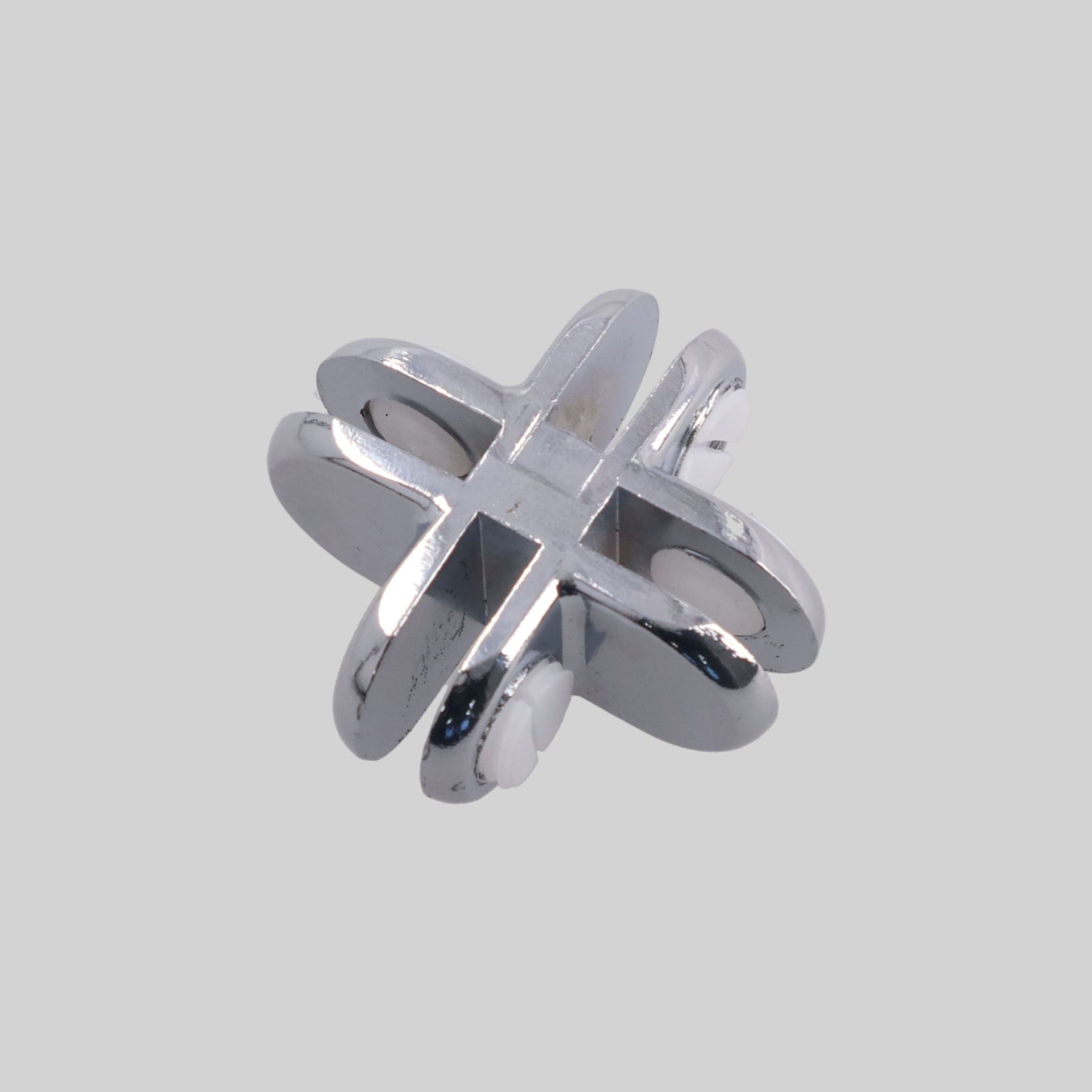 შუშის თაროს სამაგრი "+" max-5mm PSS-ქრომი zinc TM-W21