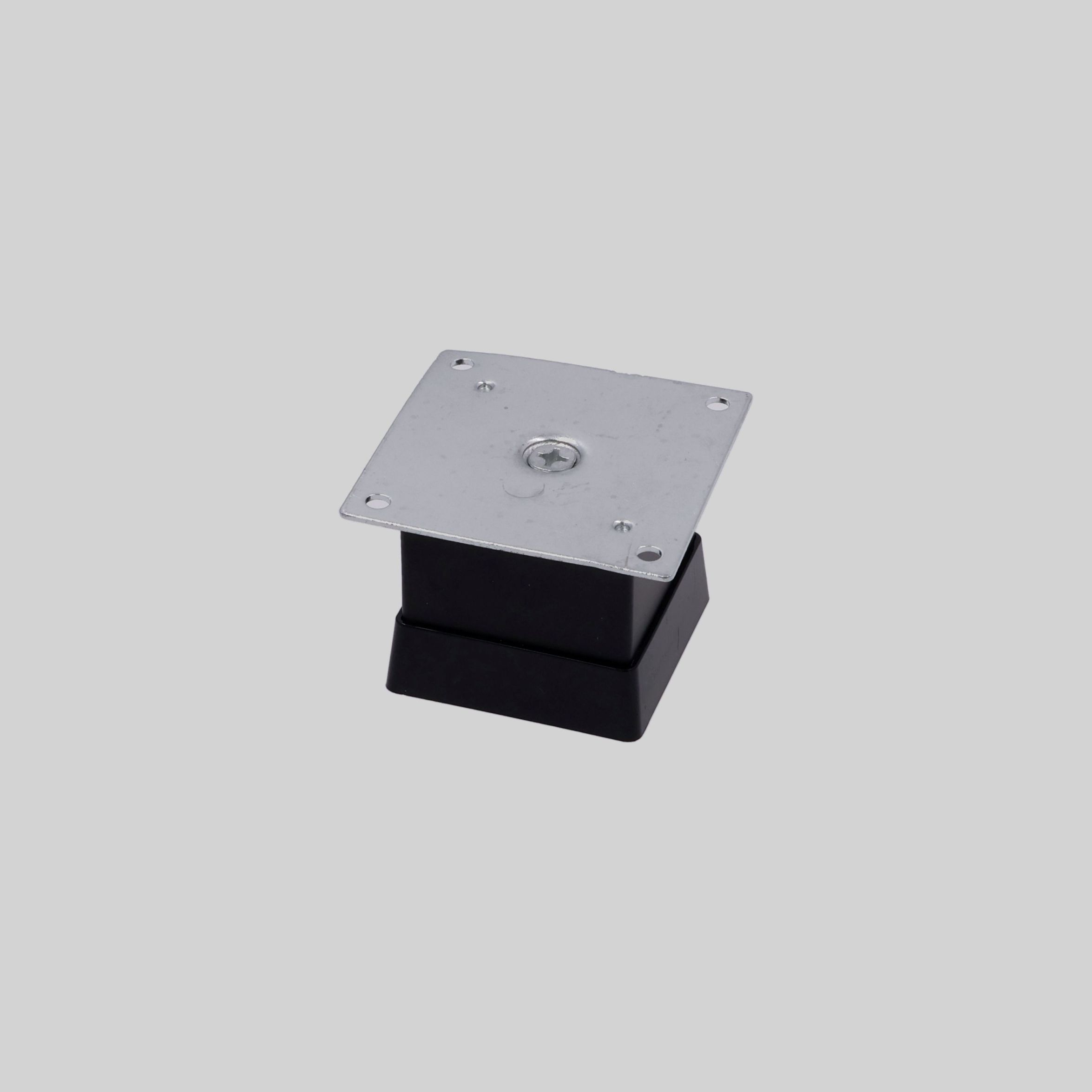 ალუმინის ფეხი ოთხკუთხედი 50*50მმ H=5cm MB-შავი SFL-1A
